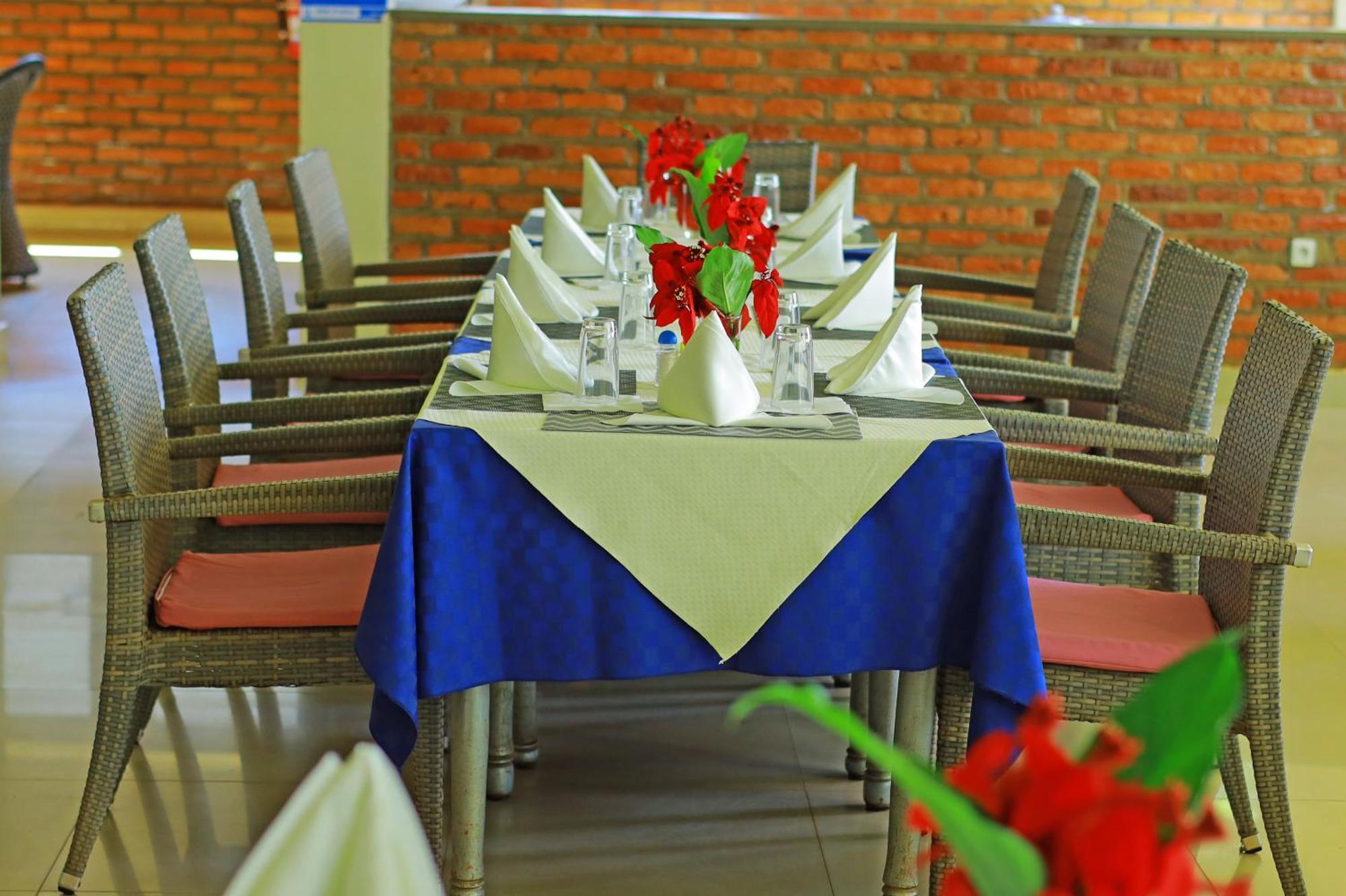 Dereva Hotel Rwamagana Экстерьер фото